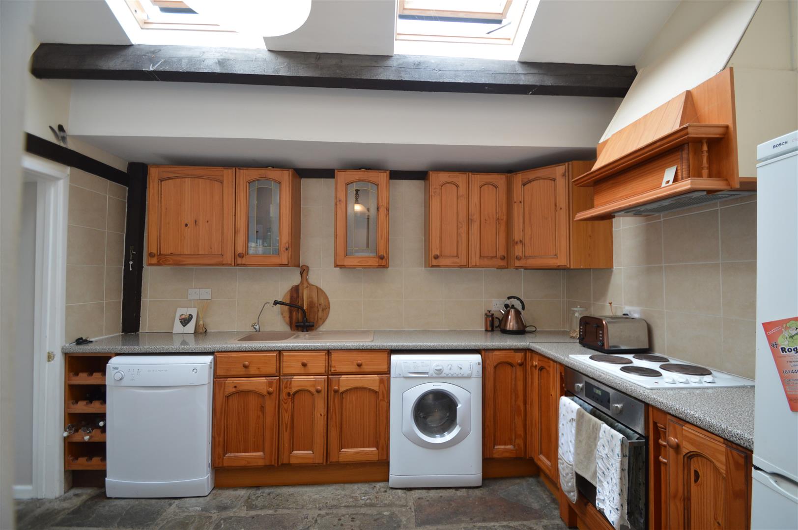 Y Pob Ty, Burial Lane, Llantwit Major, Vale of Glamorgan, CF61 1SD